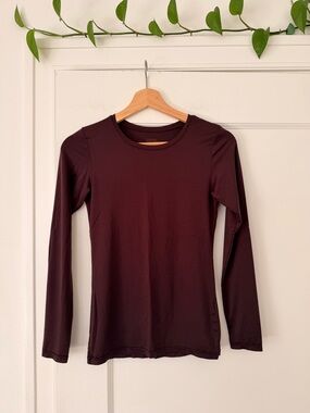 Uniqlo Long-Sleeve Heat Tech Crewneck Top in Brown